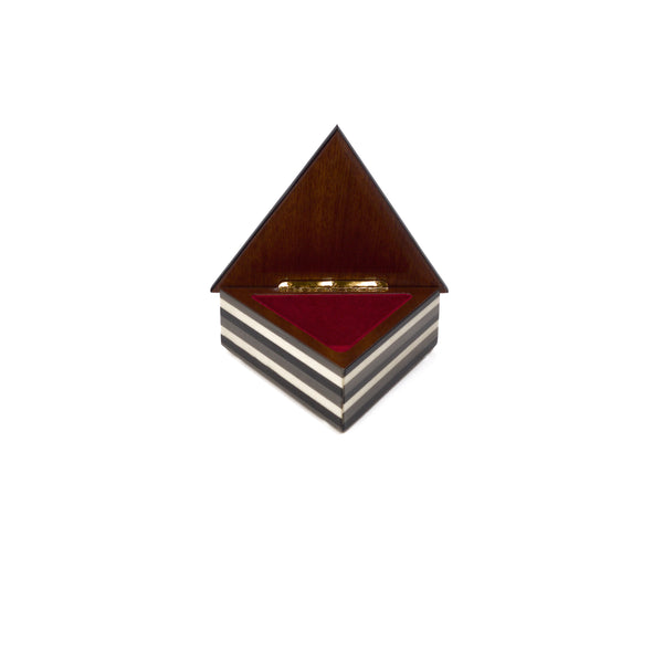 Triangle grey box