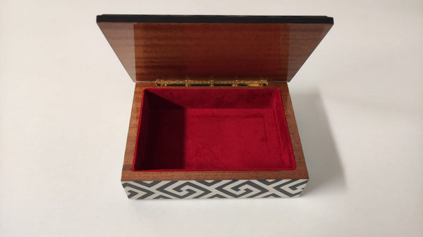 Lory box
