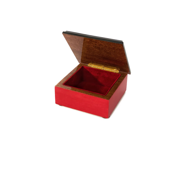 Arabesque design red box